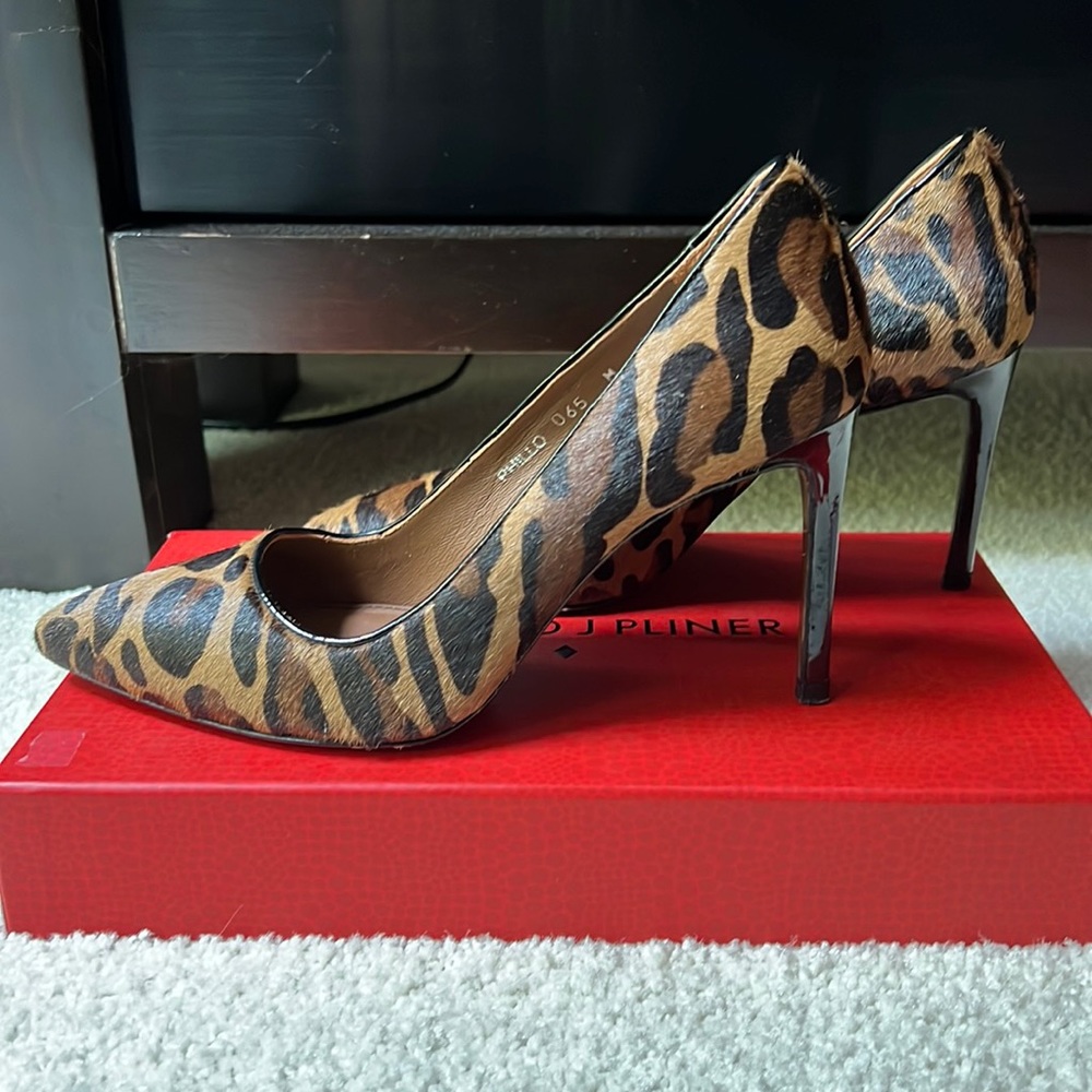 Donald J Pliner Phillip-A9 Leopard Print Calf-hair Pump